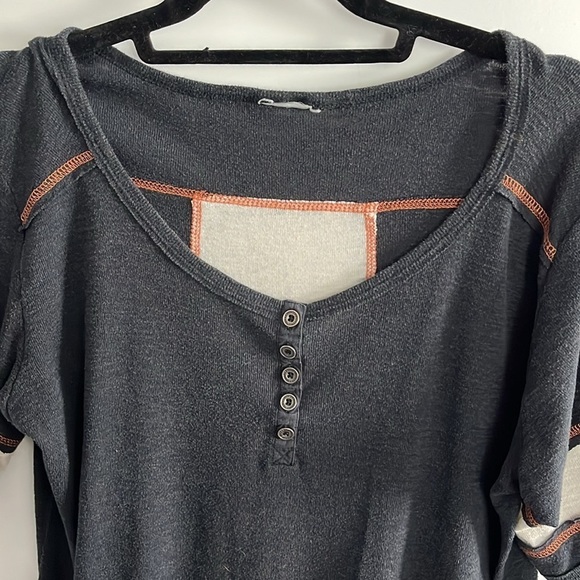 Harley Davidson Henley Burnout Tee - Picture 2 of 11